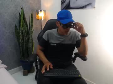 Johnsondiamond Chaturbate stream image from May 04, 2025