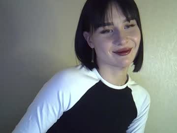 Monicapeach_ Chaturbate stream image from May 04, 2025