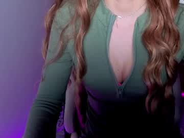 Poppybloopy Chaturbate stream image from May 04, 2025