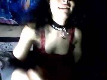 Freakyboo_4u Chaturbate stream image from May 04, 2025