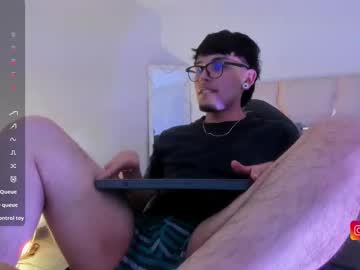 Venrick_Tay Chaturbate stream image from May 04, 2025