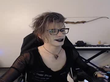 Incubussy_X Chaturbate stream image from May 04, 2025