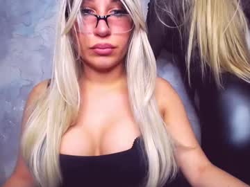 White_Chicks_2 Chaturbate stream image from May 04, 2025