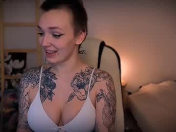 Camellia_Moon Chaturbate stream image from May 05, 2025