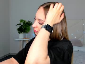 Tessablakee Chaturbate stream image from May 05, 2025
