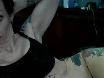 Zoeyportland Chaturbate stream image from May 05, 2025