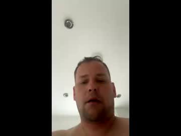 Lucky19850102 Chaturbate stream image from May 05, 2025