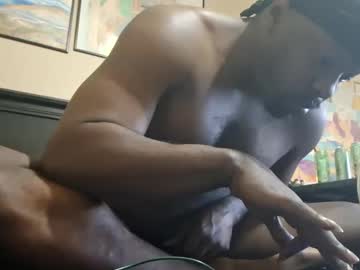 Ronnie775371 Chaturbate stream image from May 05, 2025