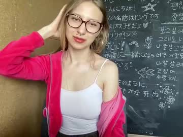 Senseinner Chaturbate stream image from May 05, 2025