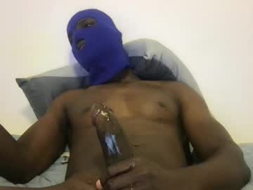 Staybiggy Chaturbate stream image from May 05, 2025