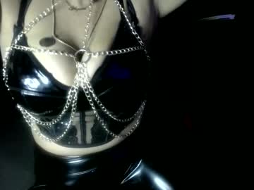 Nikkkibabyyyy Chaturbate stream image from May 05, 2025