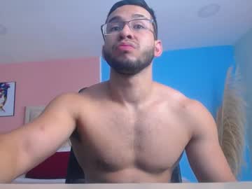 Santi_Camboy Chaturbate stream image from May 05, 2025