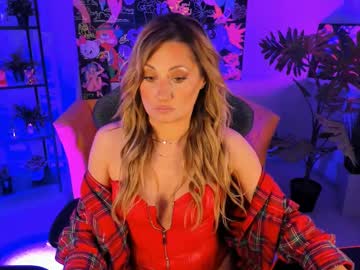 Sarahholly Chaturbate stream image from May 05, 2025