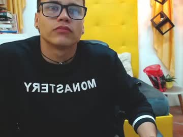 Sexytendermuscular Chaturbate stream image from May 05, 2025