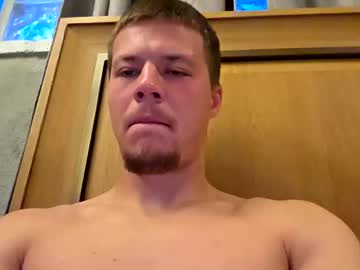Vladhandsomek Chaturbate stream image from May 05, 2025