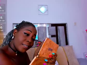 Emillyroa Chaturbate stream image from May 05, 2025