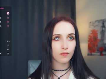 Oradilley Chaturbate stream image from May 05, 2025