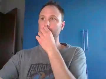 Mravocado6 Chaturbate stream image from May 05, 2025