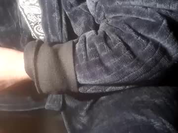 Kurtyflirtynz Chaturbate stream image from May 05, 2025