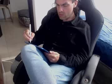 Daddyitscoming Chaturbate stream image from May 05, 2025