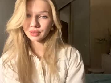 Sultry_Dreamer_4ever Chaturbate stream image from May 05, 2025
