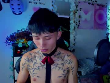 Juniior0_0 Chaturbate stream image from May 05, 2025