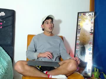 Aaron_Speitzer Chaturbate stream image from May 05, 2025