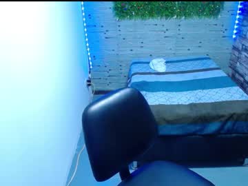 Charlotte_Rouxx Chaturbate stream image from May 05, 2025