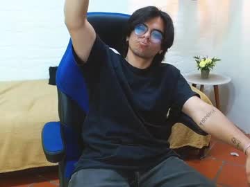 Clemonts Chaturbate stream image from May 05, 2025