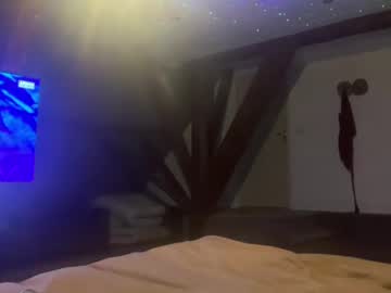 Kiki_Pardoes Chaturbate stream image from May 05, 2025