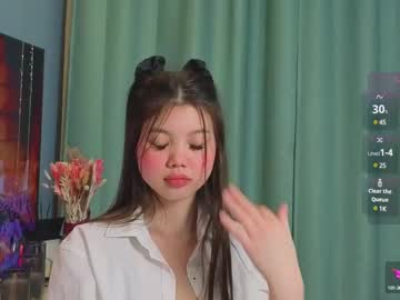 Maudearney Chaturbate stream image from May 05, 2025