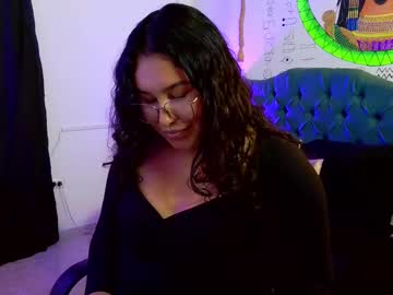 Thamara_Ruiz Chaturbate stream image from May 05, 2025