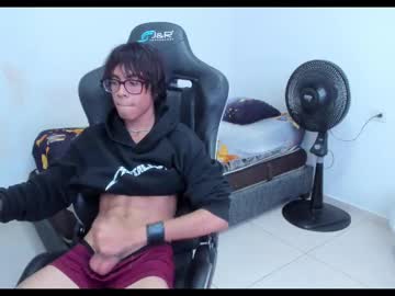 Andrewpetrikov_ Chaturbate stream image from May 05, 2025