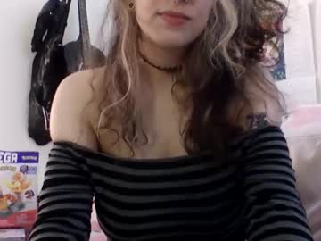 Stonednhung Chaturbate stream image from May 05, 2025
