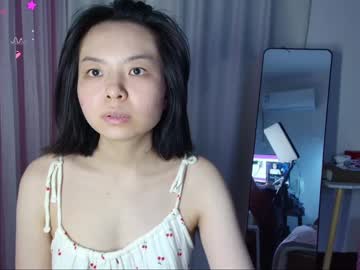 Hola_Sunflower Chaturbate stream image from May 05, 2025