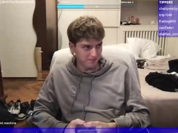Jakemadeyoucum Chaturbate stream image from May 05, 2025