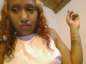 Rocxi_Low Chaturbate stream image from May 06, 2025