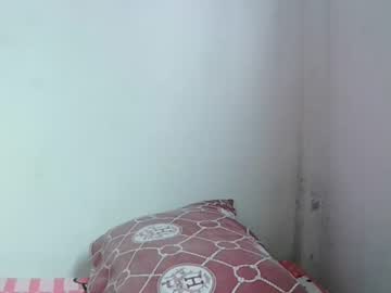 Sunnybunni01 Chaturbate stream image from May 06, 2025