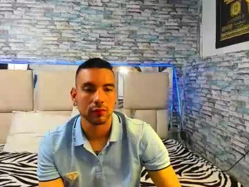 Bluntt25 Chaturbate stream image from May 06, 2025