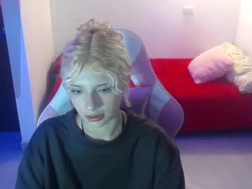 Hi_Scarlett Chaturbate stream image from May 06, 2025