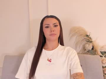 Kimberly1fox Chaturbate stream image from May 06, 2025