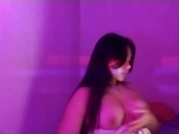 Pau525698 Chaturbate stream image from May 06, 2025