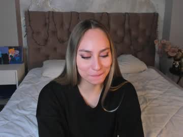 Tessablakee Chaturbate stream image from May 06, 2025