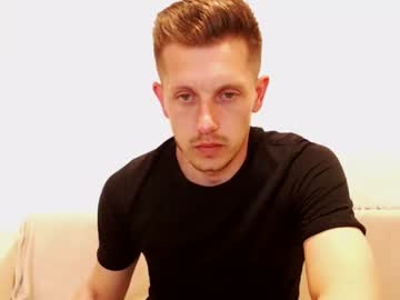 Arromwilliam90 Chaturbate stream image from May 06, 2025