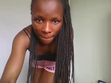 Lynm_Sexy Chaturbate stream image from May 06, 2025