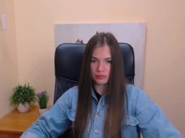 Pretty_Angell_ Chaturbate stream image from May 06, 2025