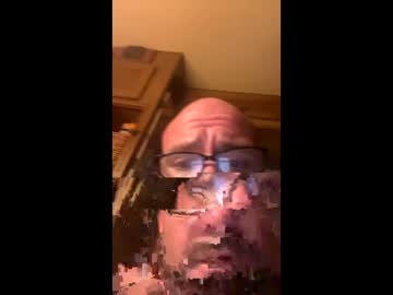 Beverstixx Chaturbate stream image from May 06, 2025