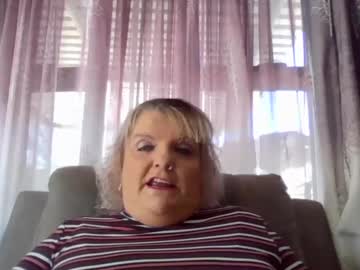 Catherine0902 Chaturbate stream image from May 06, 2025
