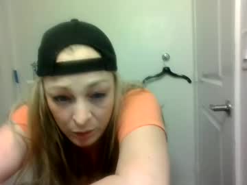 Kay_La Chaturbate stream image from May 06, 2025