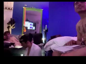 Raaleeiggh Chaturbate stream image from May 06, 2025